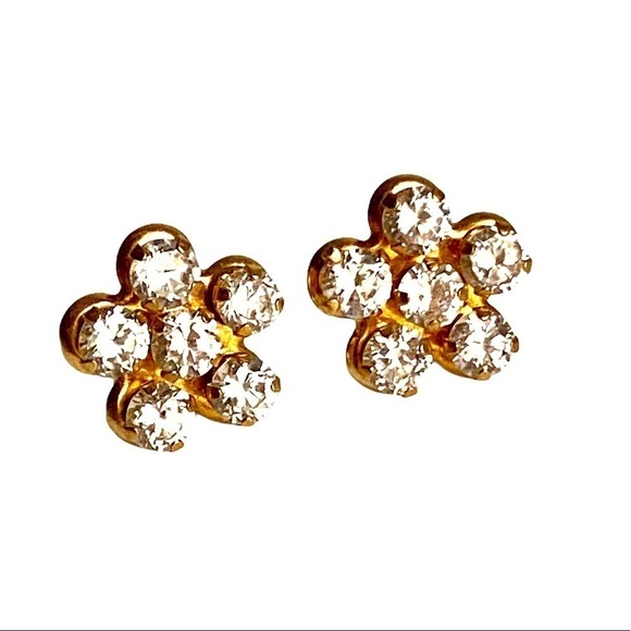 Vintage 10K Gold CZ Flower Earrings Stud Cubic Zirconia Faux Diamond Cluster - Picture 1 of 9